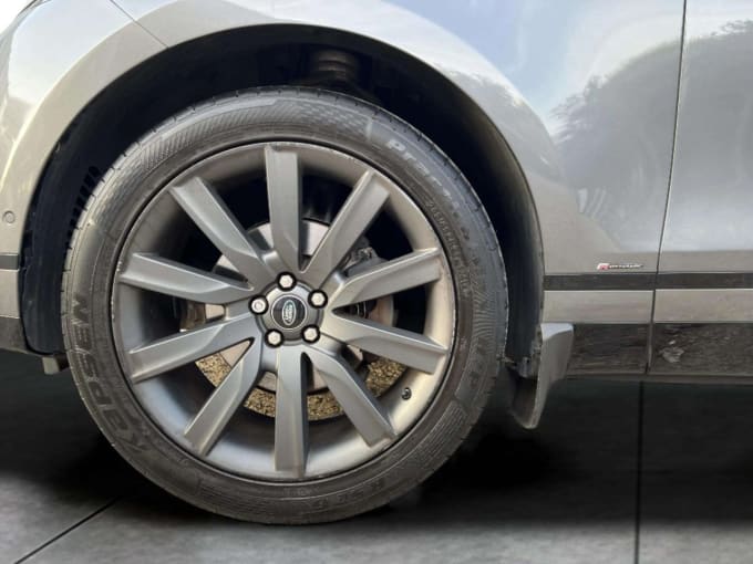 2025 Land Rover Range Rover Velar