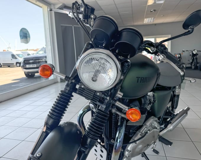 2024 Triumph Bonneville