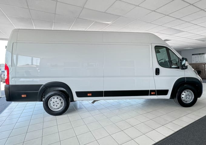 2024 Peugeot Boxer