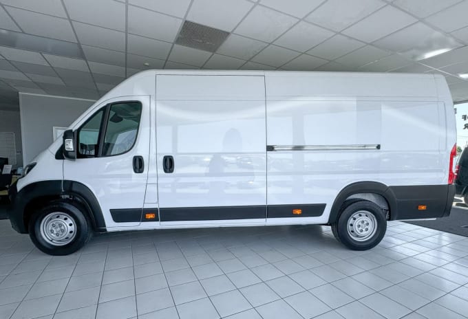 2024 Peugeot Boxer