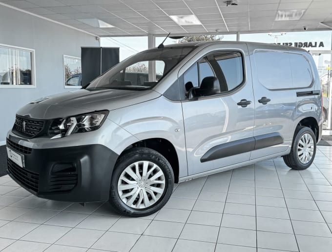 2024 Peugeot Partner