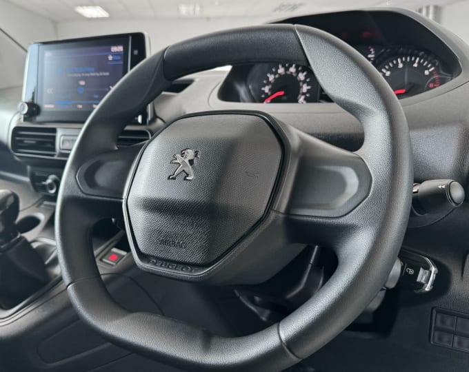 2024 Peugeot Partner