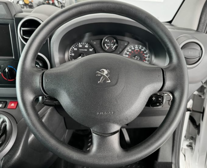 2025 Peugeot Partner