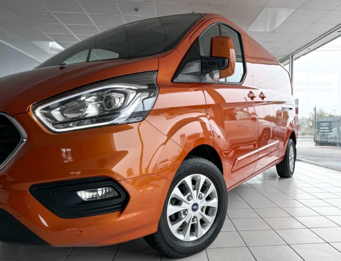 2024 Ford Transit Custom