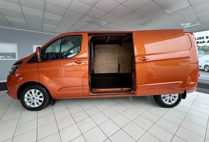 2024 Ford Transit Custom