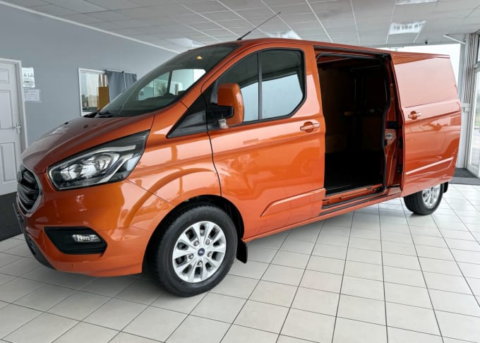 2024 Ford Transit Custom