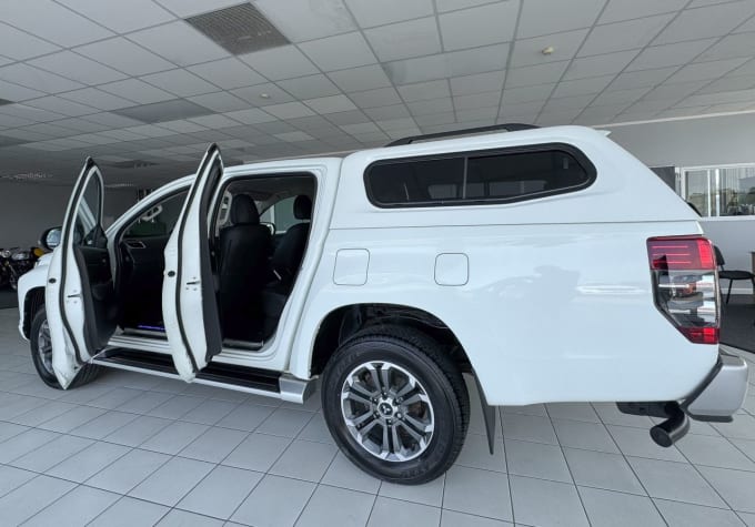 2024 Mitsubishi L200