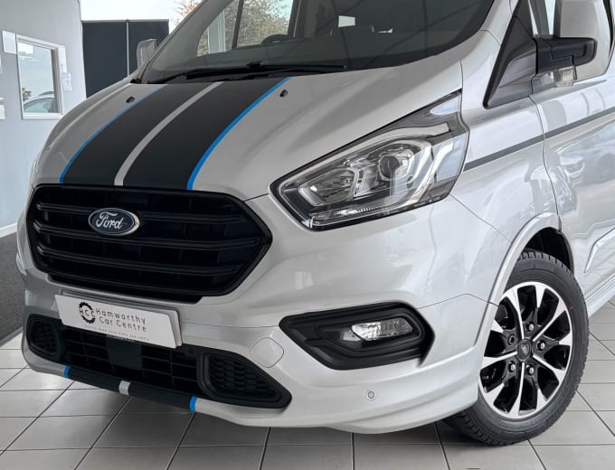 2025 Ford Transit Custom