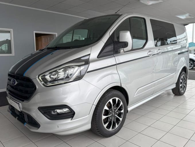 2025 Ford Transit Custom