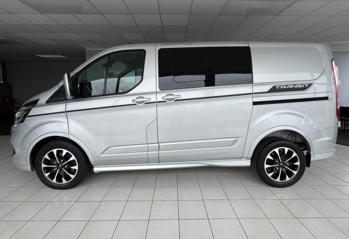 2025 Ford Transit Custom