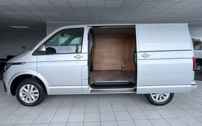 2025 Volkswagen Transporter