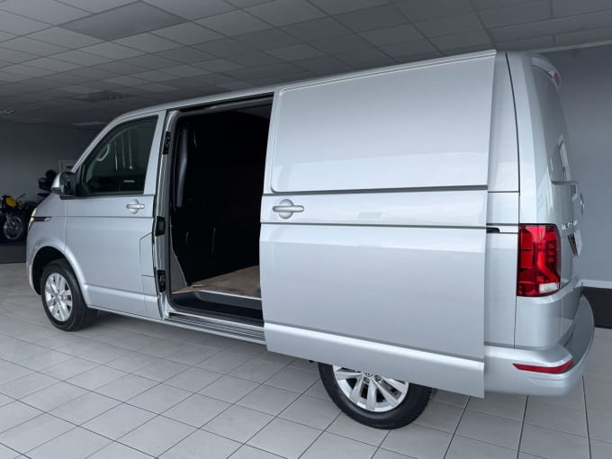 2025 Volkswagen Transporter