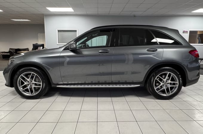 2025 Mercedes-benz Glc