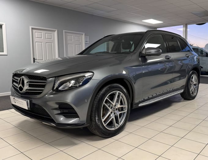 2025 Mercedes-benz Glc