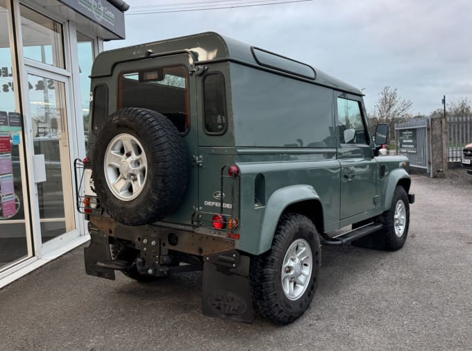 2025 Land Rover Defender 90