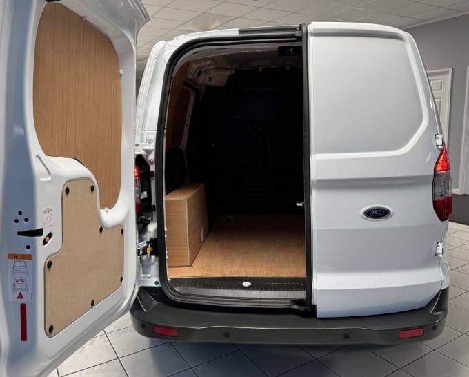 2025 Ford Transit Courier