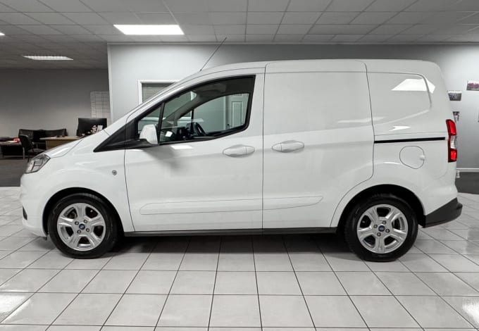 2025 Ford Transit Courier