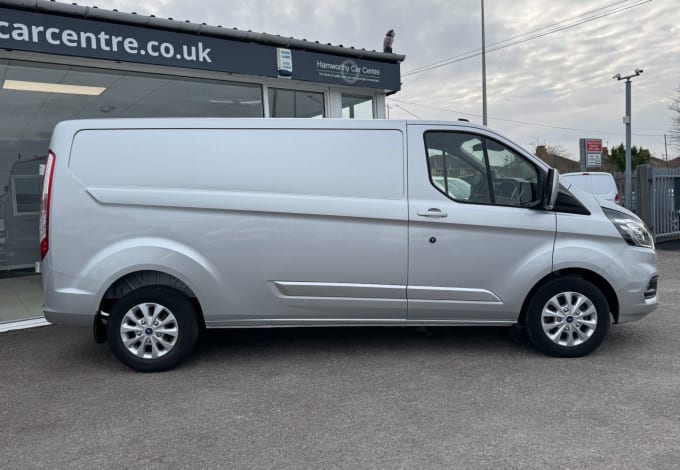 2025 Ford Transit Custom