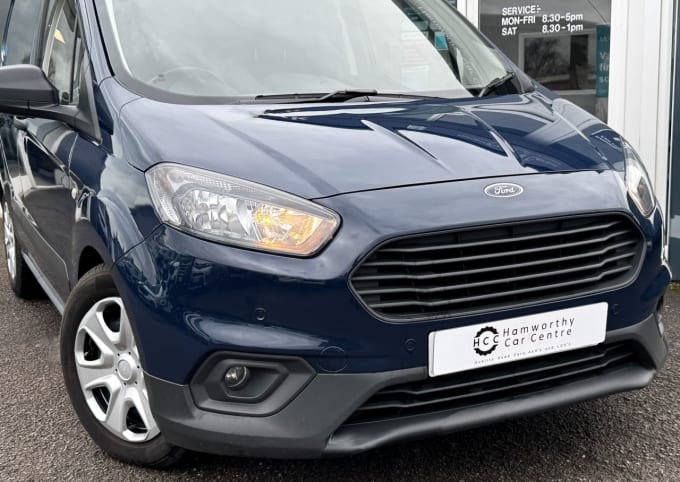 2025 Ford Transit Courier