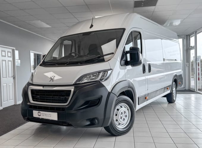 2025 Peugeot Boxer