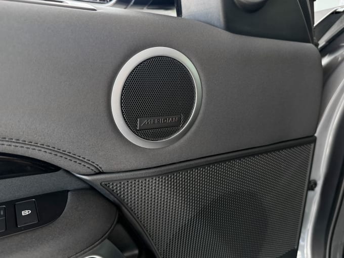2025 Land Rover Discovery