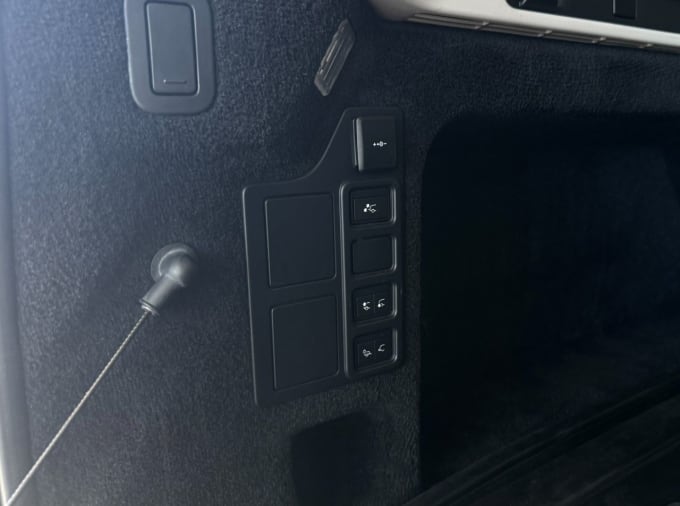 2025 Land Rover Discovery