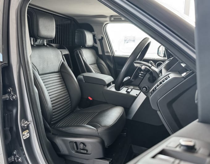 2025 Land Rover Discovery