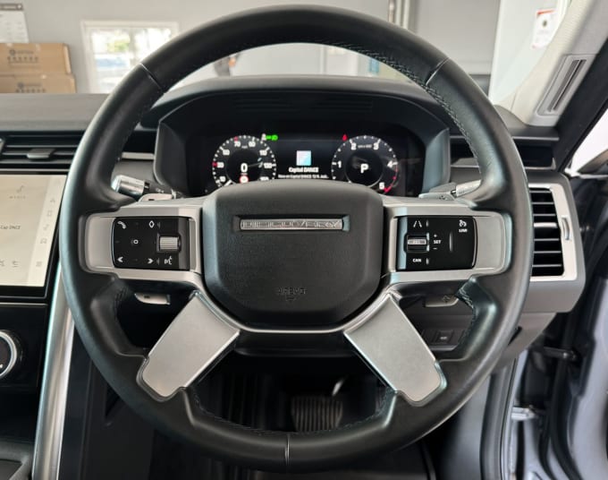 2025 Land Rover Discovery