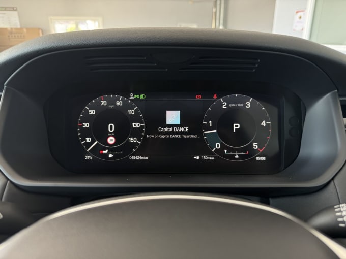2025 Land Rover Discovery