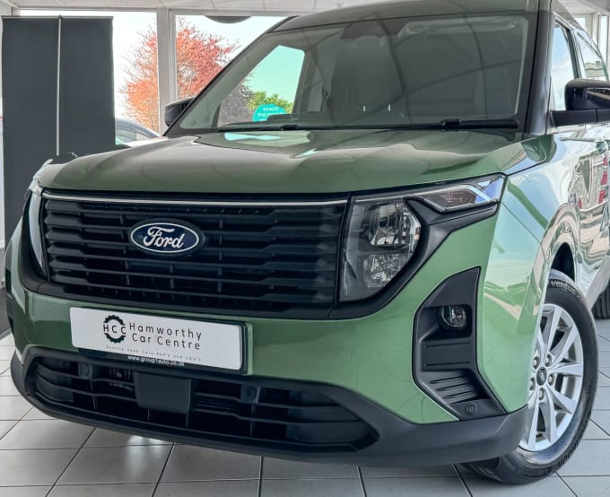 2025 Ford Transit Courier