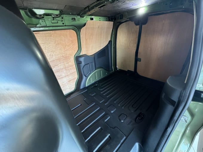 2025 Ford Transit Courier