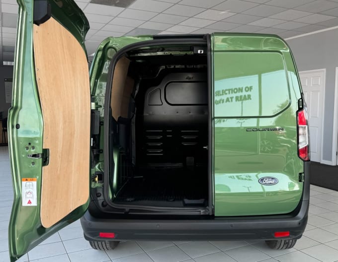 2025 Ford Transit Courier