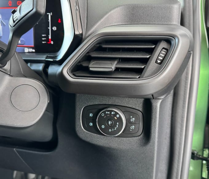 2025 Ford Transit Courier