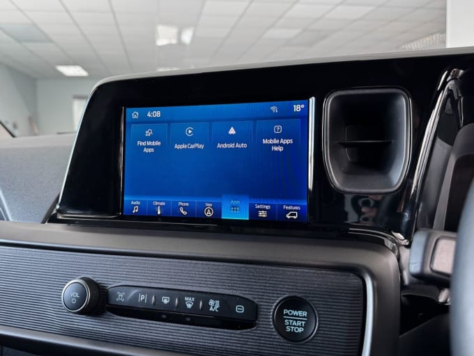 2025 Ford Transit Courier