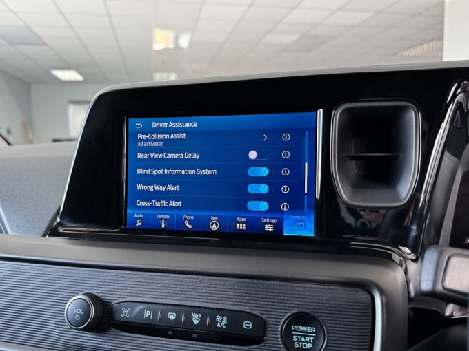 2025 Ford Transit Courier