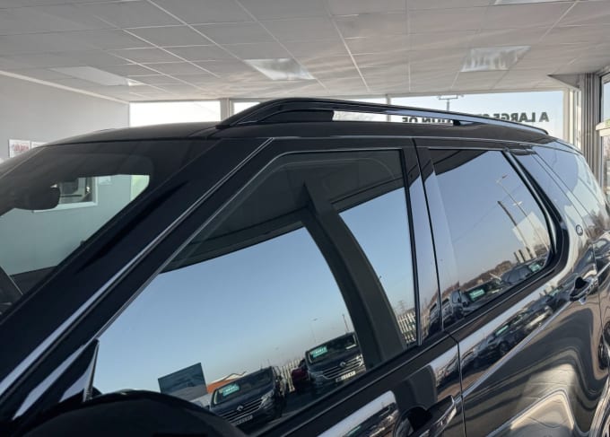 2025 Land Rover Discovery