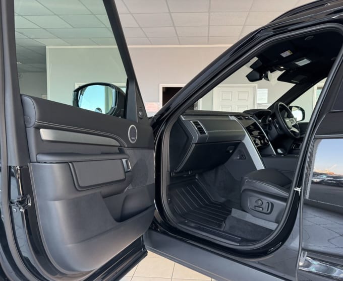 2025 Land Rover Discovery