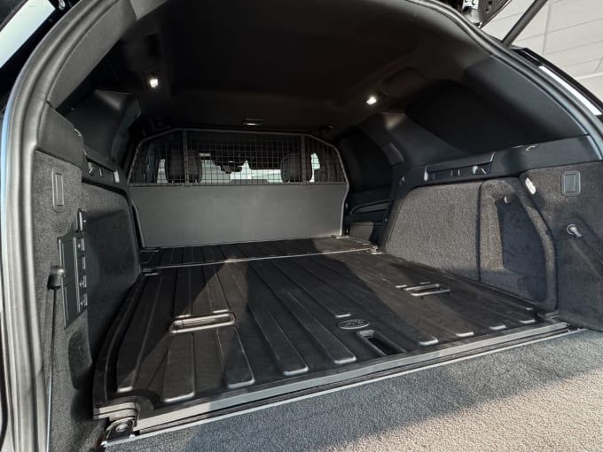 2025 Land Rover Discovery