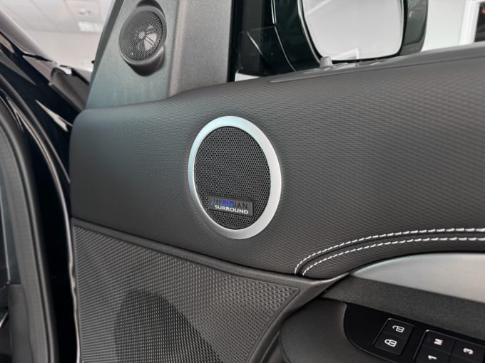 2025 Land Rover Discovery