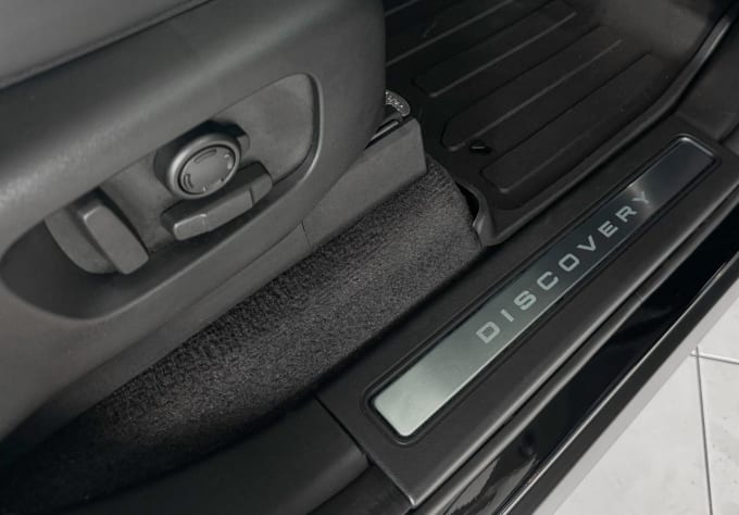 2025 Land Rover Discovery