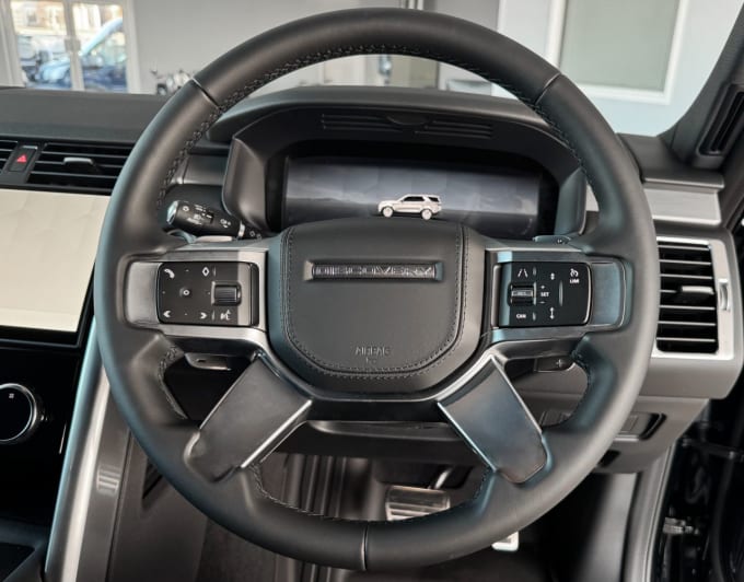2025 Land Rover Discovery
