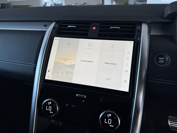 2025 Land Rover Discovery