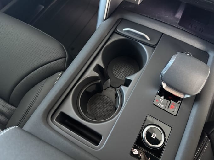 2025 Land Rover Discovery