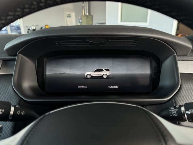 2025 Land Rover Discovery