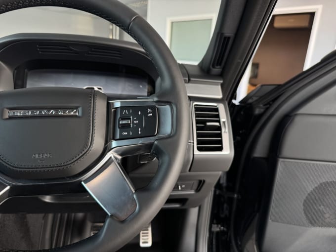 2025 Land Rover Discovery