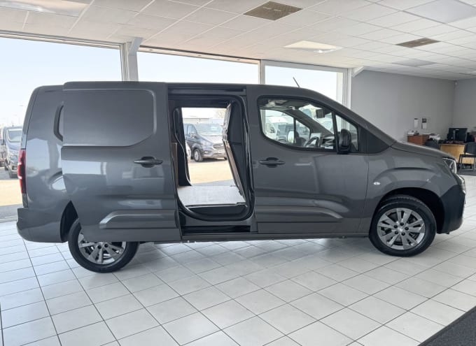 2025 Peugeot Partner