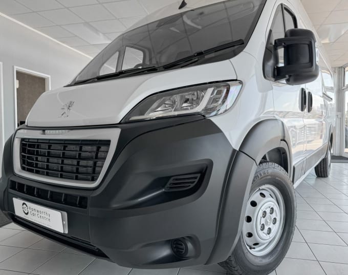 2025 Peugeot Boxer