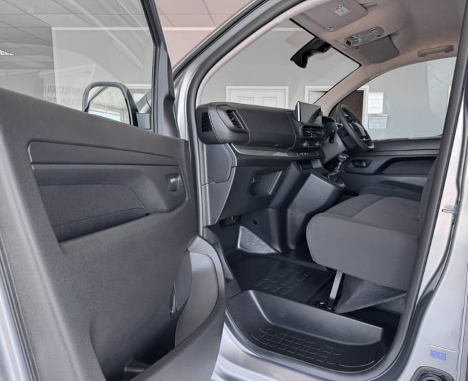 2025 Vauxhall Vivaro