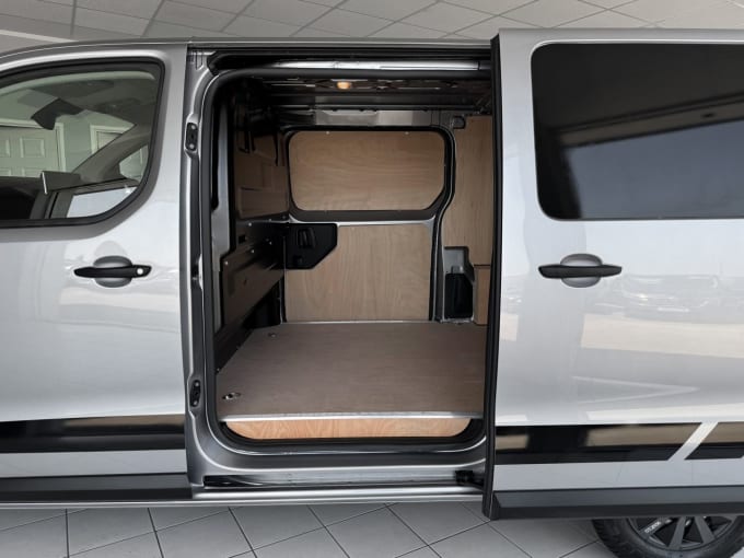 2025 Vauxhall Vivaro