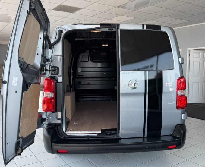 2025 Vauxhall Vivaro